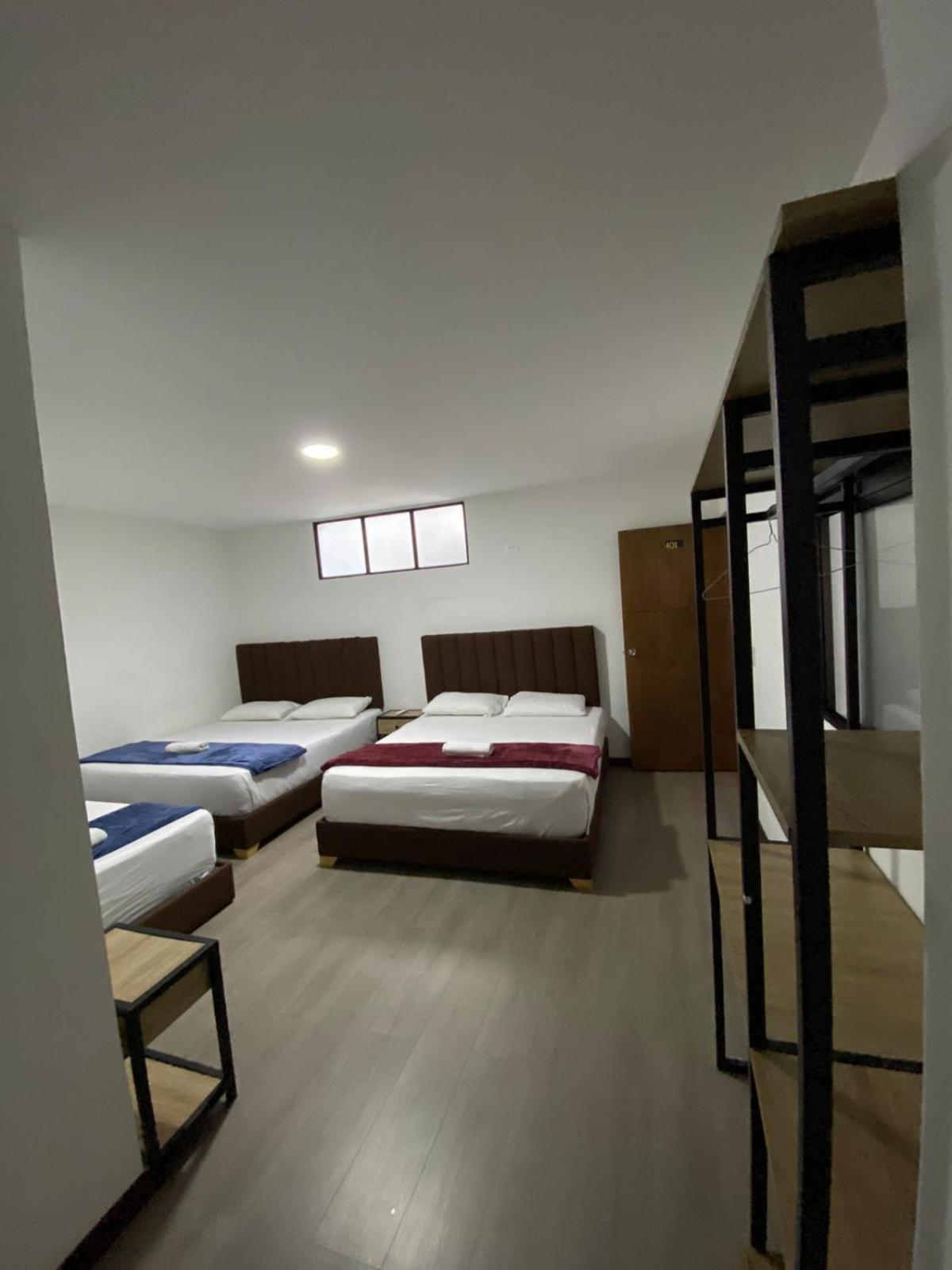 Hotel Gallery By 70 Medellín Buitenkant foto